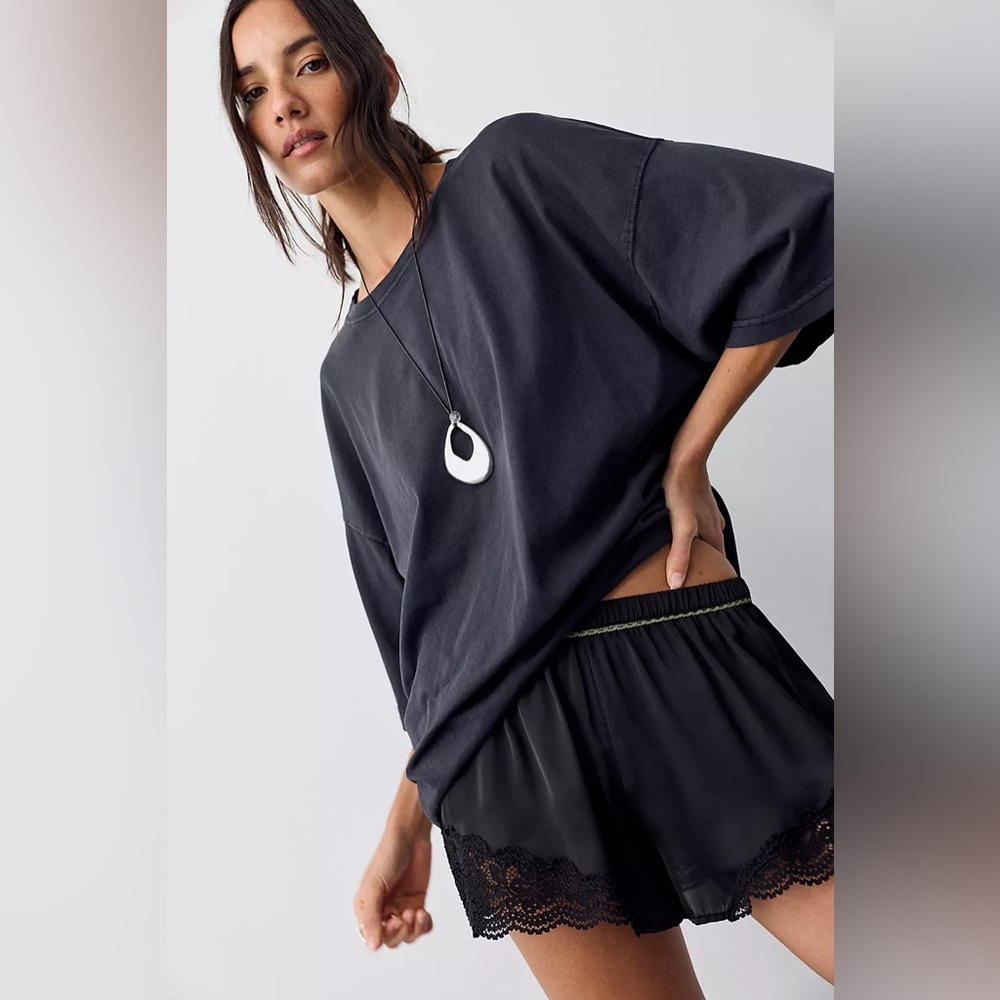 Free People We The Free Perfect Oversized Tee in Black